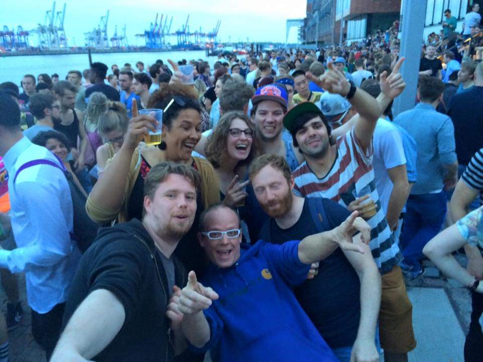 instant rave im hamburger hafen